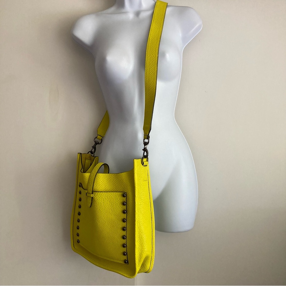 Rebecca Minkoff Genuine Leather Unlined Feed Limeade Crossbody Shoulder Bag NWT - Picture 5 of 16